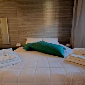 Cambria Rooms & Apartments